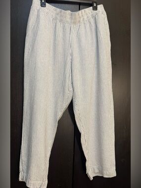 Old Navy Gray & White Striped High-Rise Straight Pants